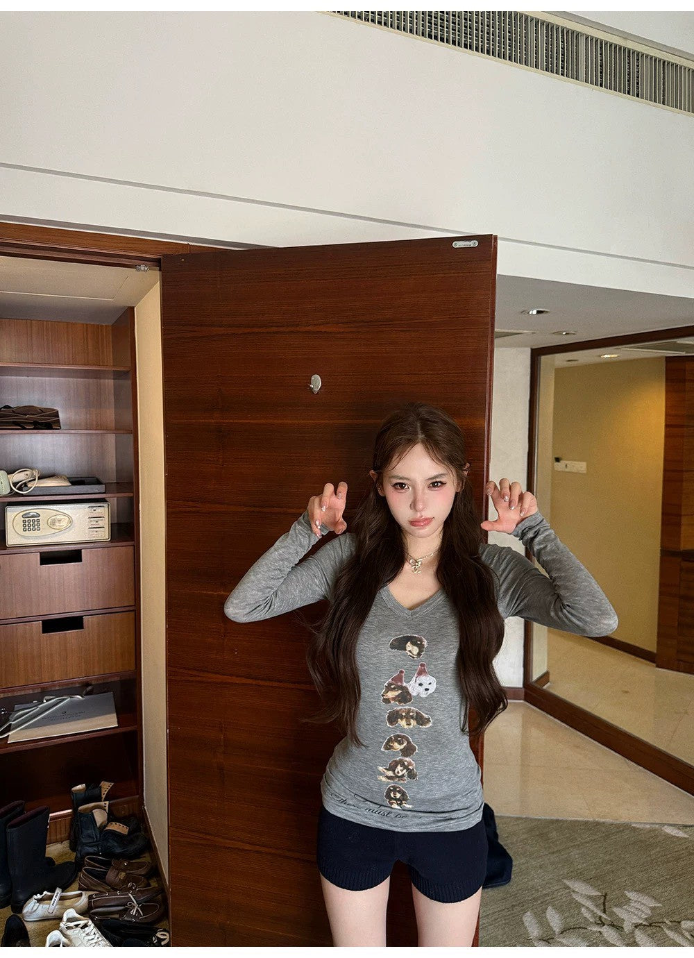 Mon. 鬆弛max狗勾萊賽爾空氣感修身上衣 白/灰