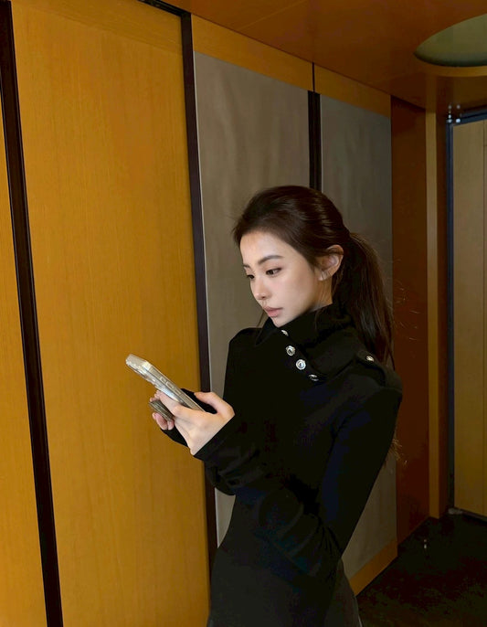 Mon. 時髦肩章高領打底針織衫 灰/黑