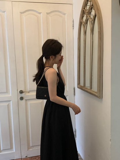 Sun. 吊帶收腰縷空連身長裙 黑