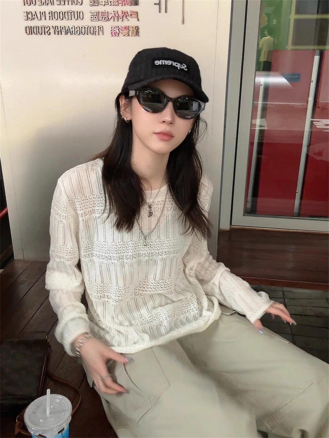 Mon. 淡系老錢 交叉縷空圓領針織薄長袖 白