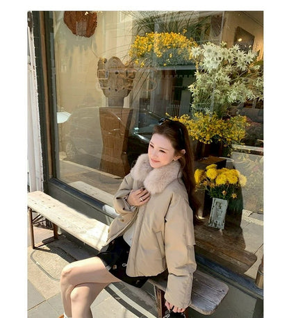 Thu. 卡斯托鎮仿狐狸毛領瘦瘦羽絨外套 卡其