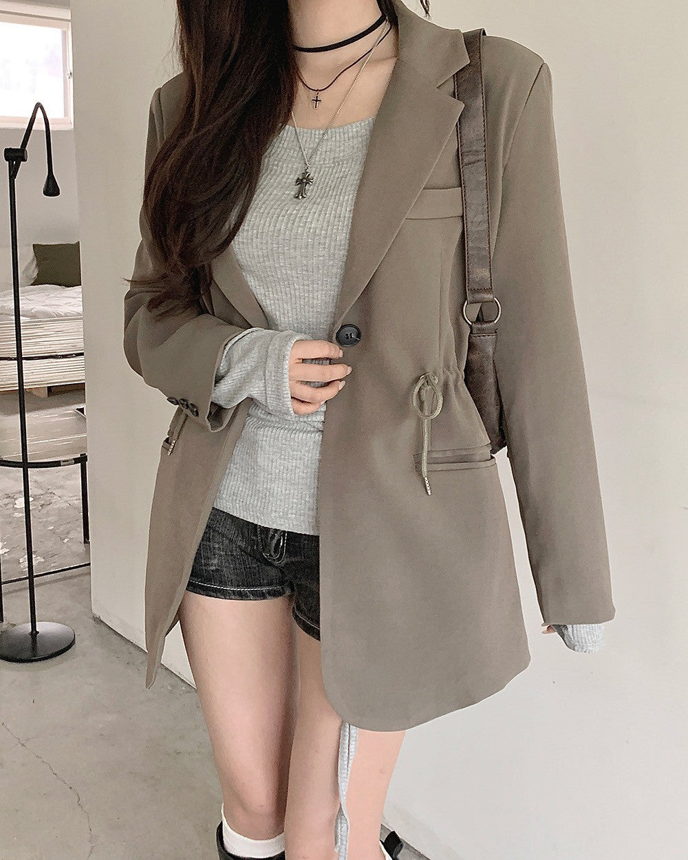 Fri. 休閒抽繩可調腰身西裝外套 卡其/黑