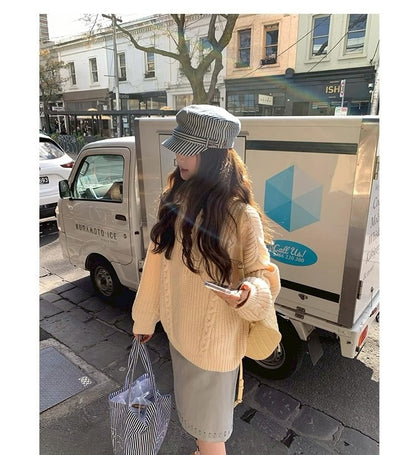 Thu. 濟州橙酒 厚麻花鈕扣高領針織上衣 杏