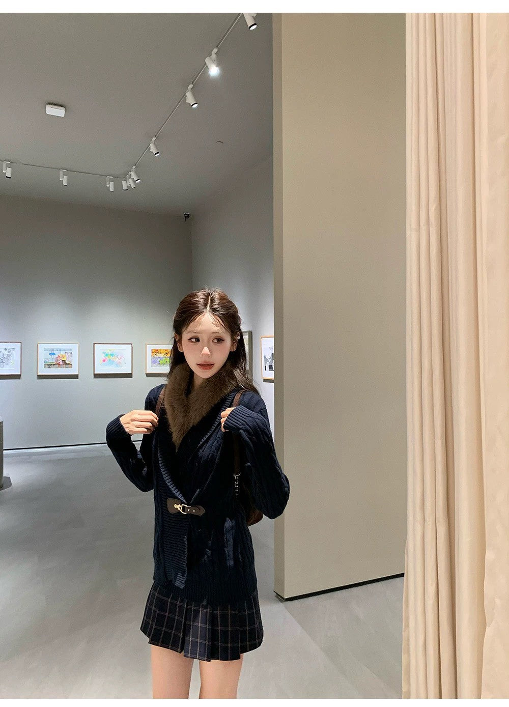 Mon. 格溫小鎮藏藍學院風麻花針織皮釦外套（無毛毛領）