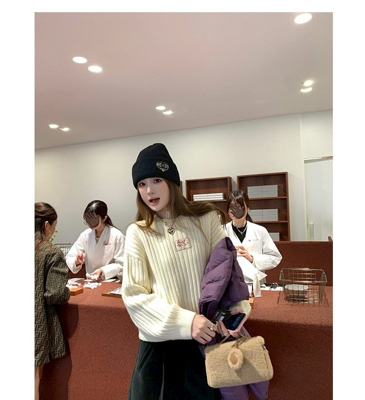 Thu. 麥迪大道小天使刺繡圓領羊毛衣 米