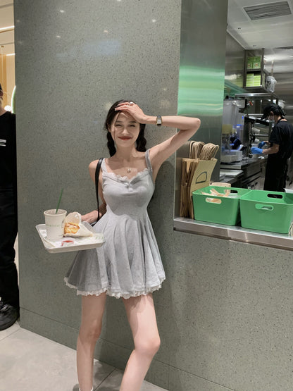 Wed. 芭比收腰蕾絲裙