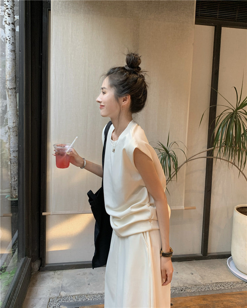 Tue. 打工人百搭長白裙