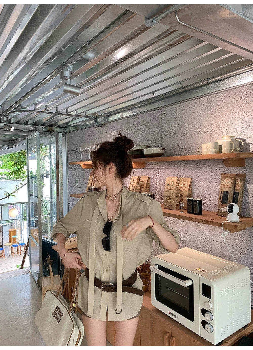 Mon. 復古蘇黎世繫帶式卡其襯衫