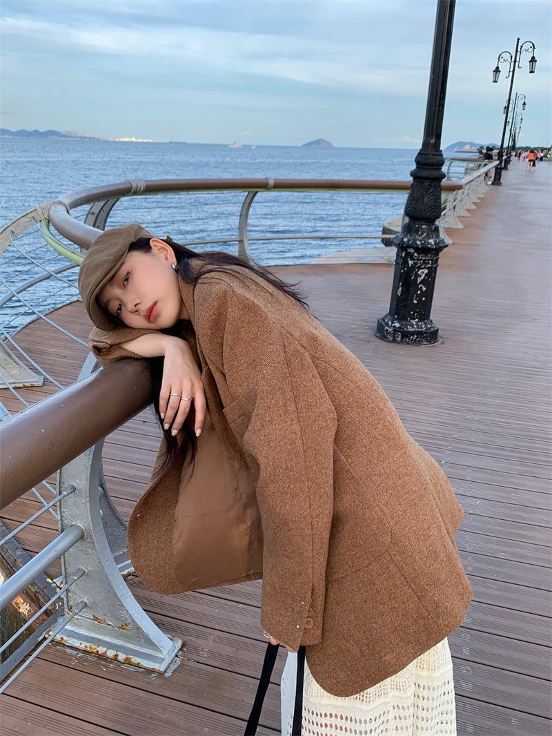 Mon. 羊毛混紡廓形西裝外套 & 優雅縷空繡花連身裙