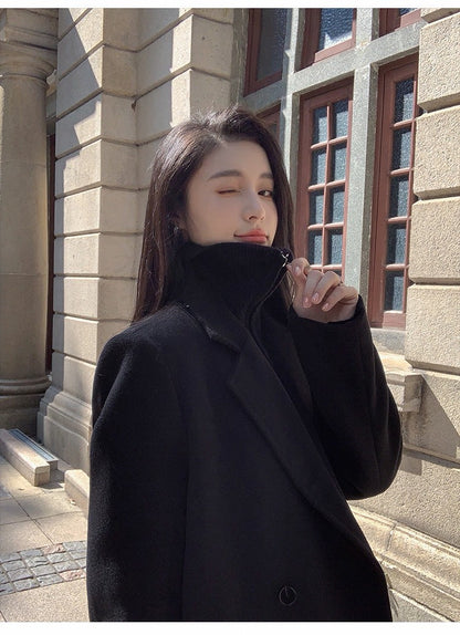 Mon. 基礎翻領雙拉鏈慵懶感毛衣 白/黑