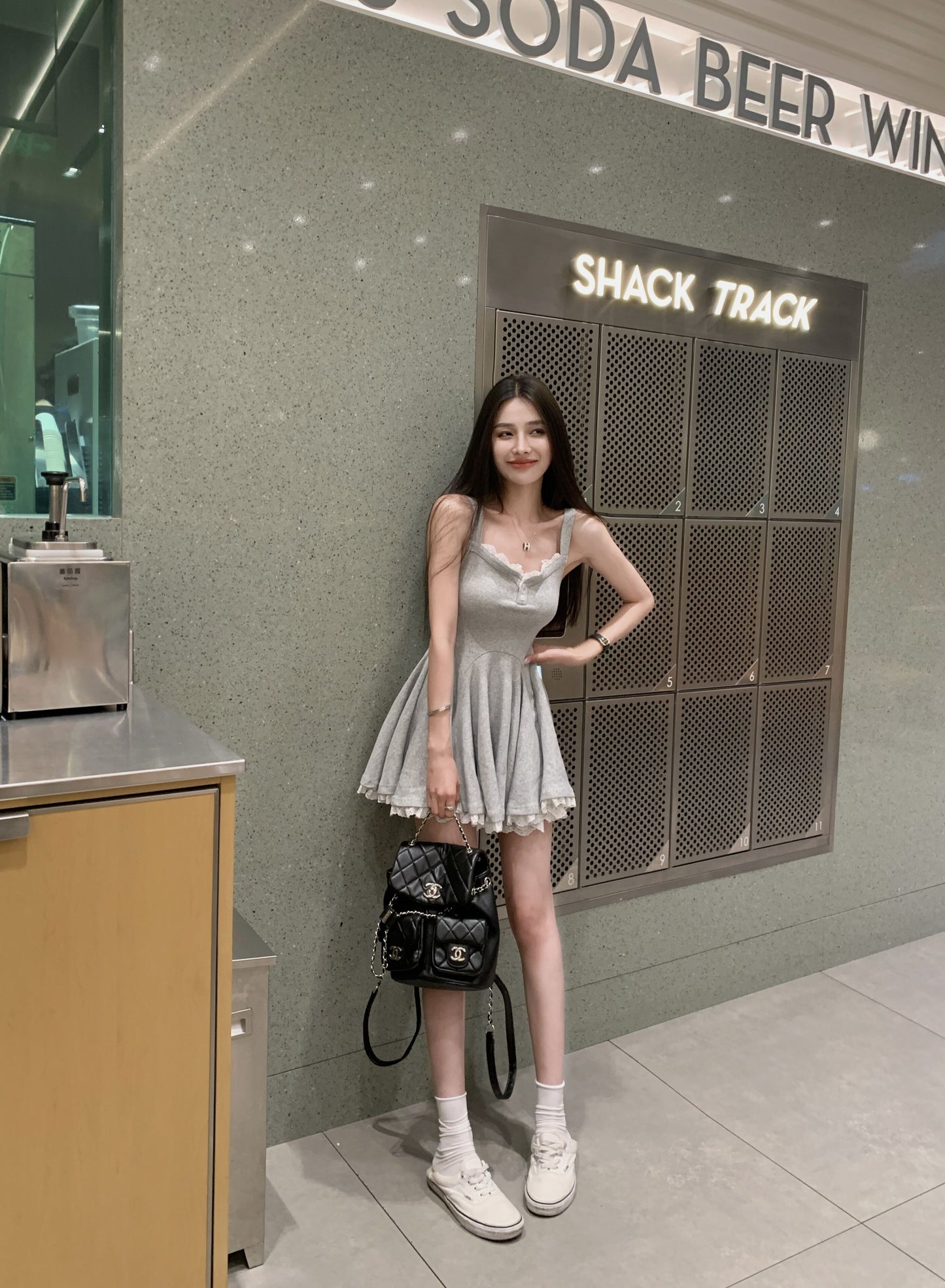 Wed. 芭比收腰蕾絲裙