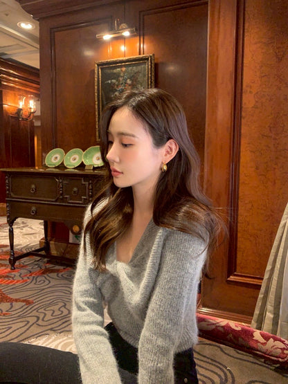 Thu. 新款扭結V領針織貂毛衣 紫灰/灰