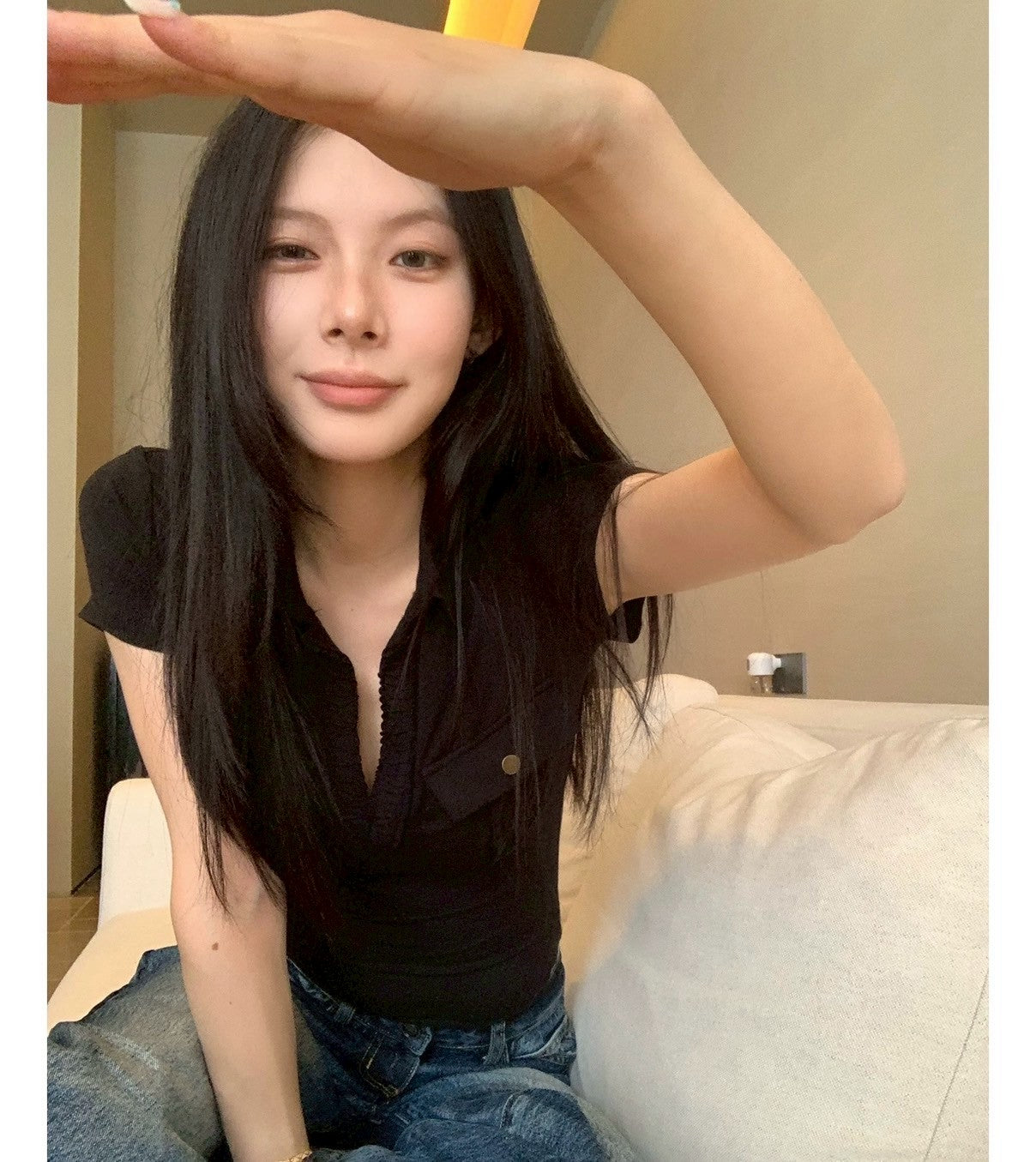 Mon. 復古女郎 襯衫式口袋修身T恤 白/黑