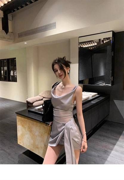 Sun. 落幕星河 緞面性感網紗拼接墜感連身裙