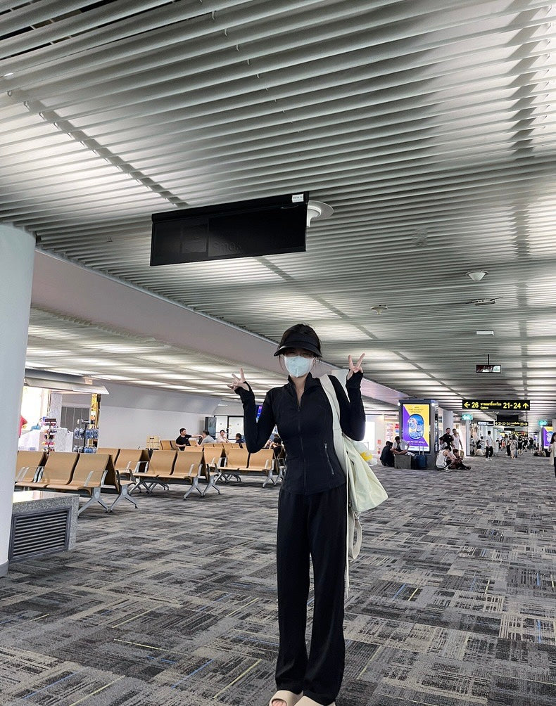 Mon. 顯瘦高彈力瑜伽外套 黑