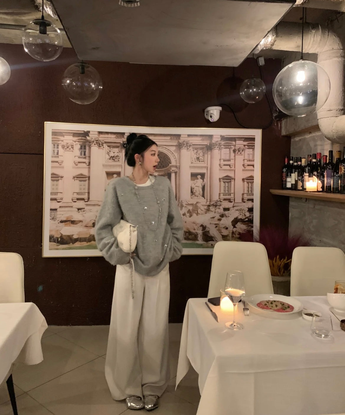 Tue. 軟糯釘鑽圓領針織上衣 灰
