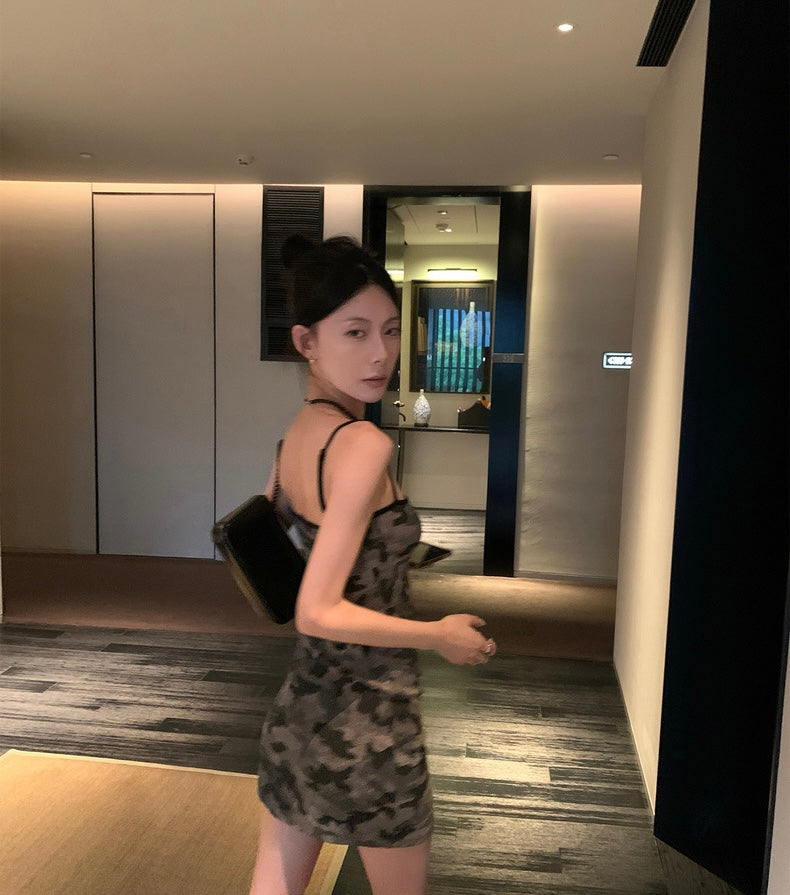 Tue. 辣妹迷彩彈力修身包臀裙
