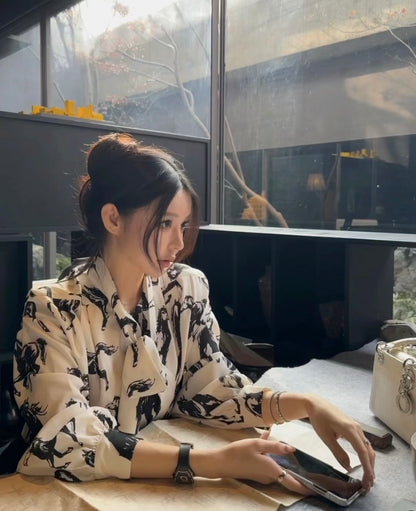 Sun. 馬匹印花 質感質感黑白撞色飄帶襯衫
