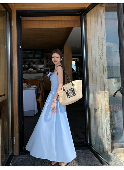 Tue. 夏日百搭U領赫本風自帶胸墊顯瘦連身裙 藍