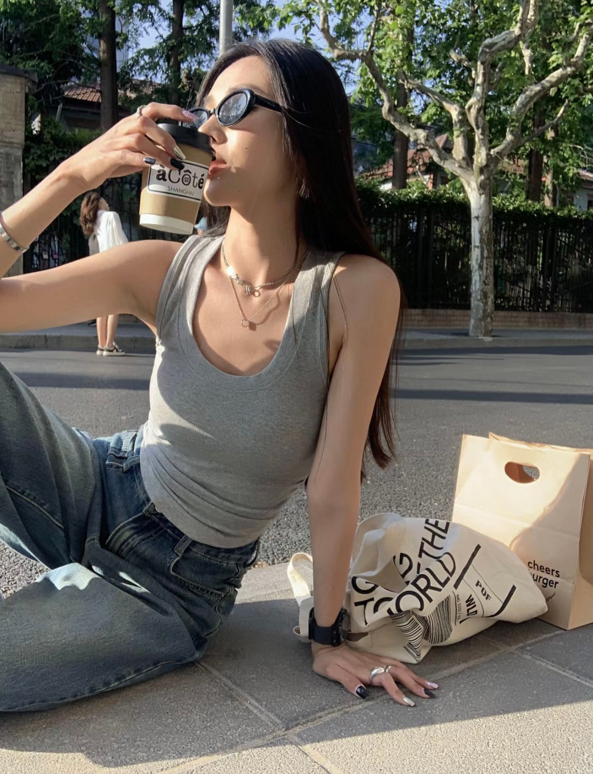 Mon. 修身U領新款圓弧背心 灰