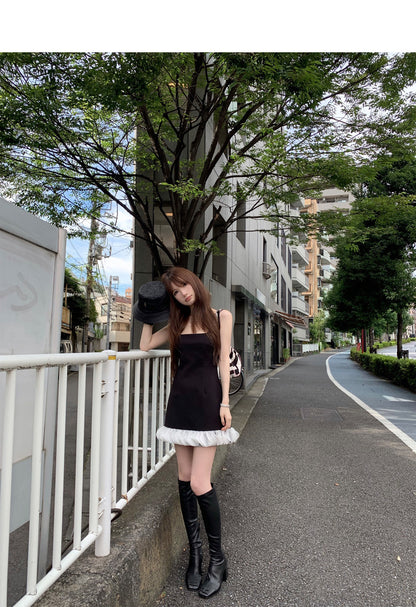 Sun. 少女UP 立體剪裁花瓣裙擺顯瘦小黑裙