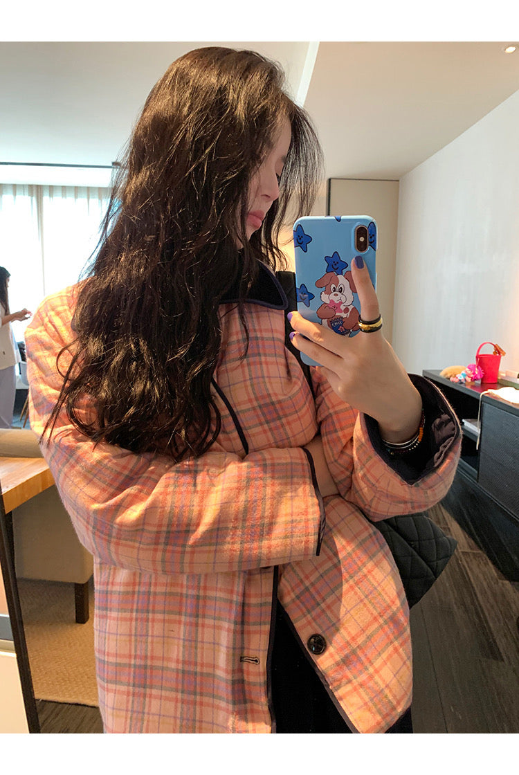 Sun. 菱格壓紋 正反兩穿襯衫領棉服 粉格