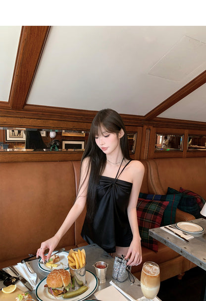 Tue. 嬌貴大小姐 Lux系列 不規則肩帶上衣 黑