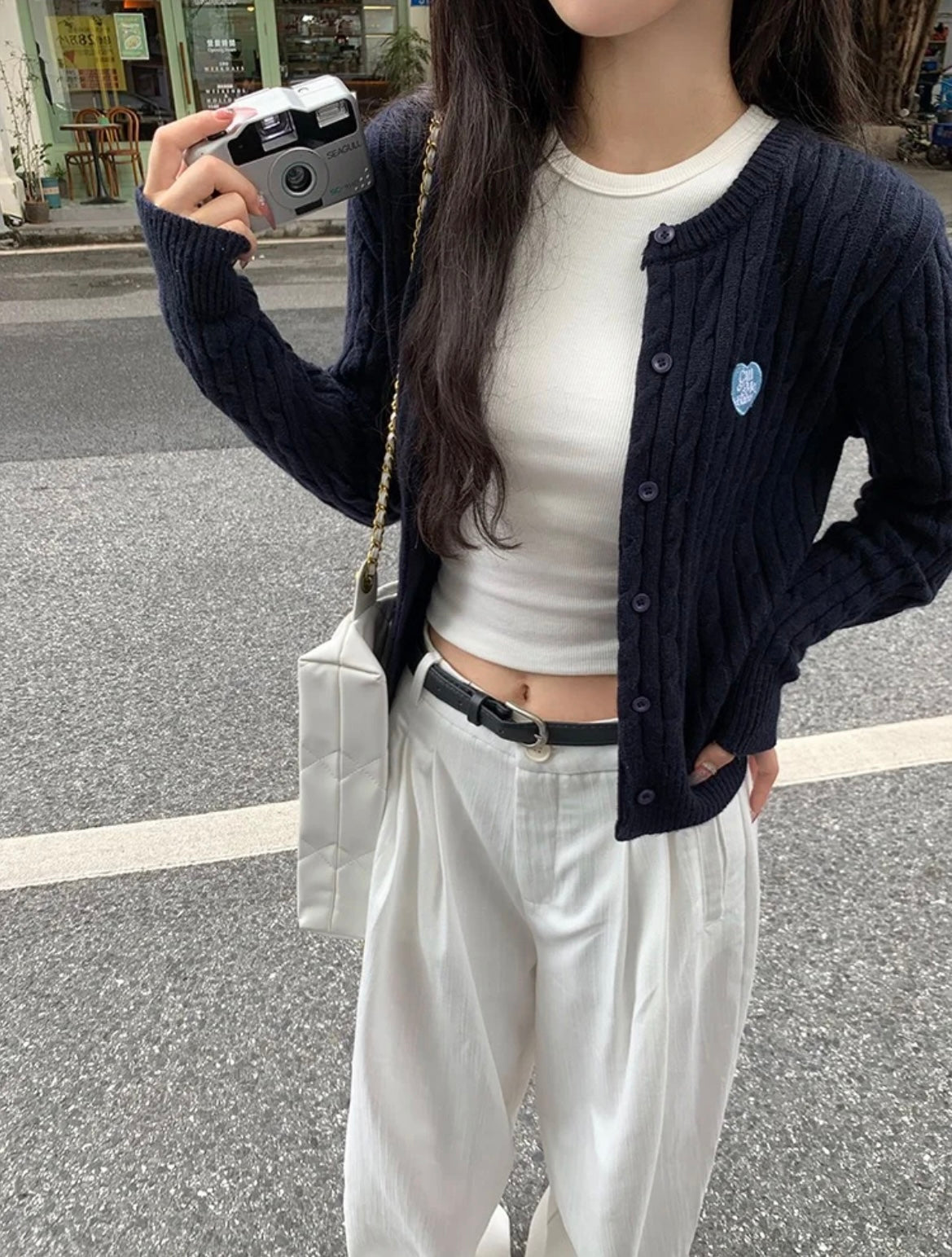 Sat. 隨性老錢風白色闊腿褲  圓領針織外套