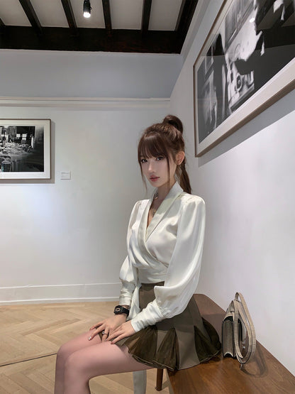Wed. 嬌貴大小姐 珍珠白緞面綁帶收腰襯衫