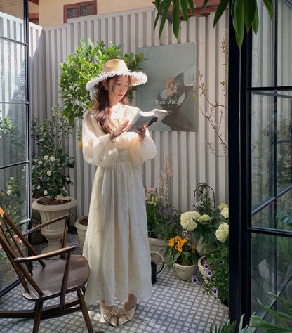 Sat. 初戀南法 法式肌理刺繡洋裝