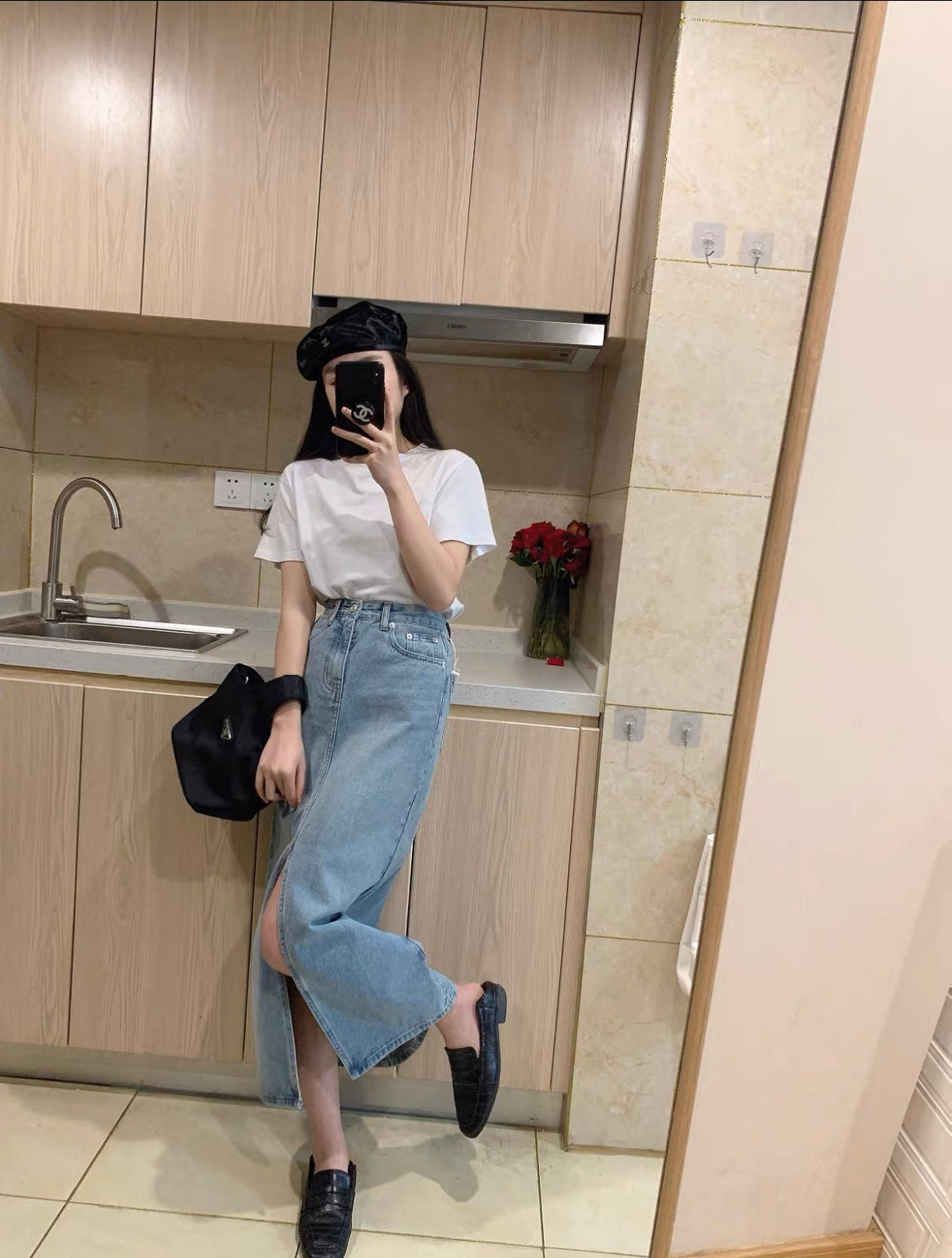 Fri. 淺色單寧牛仔開叉半身裙