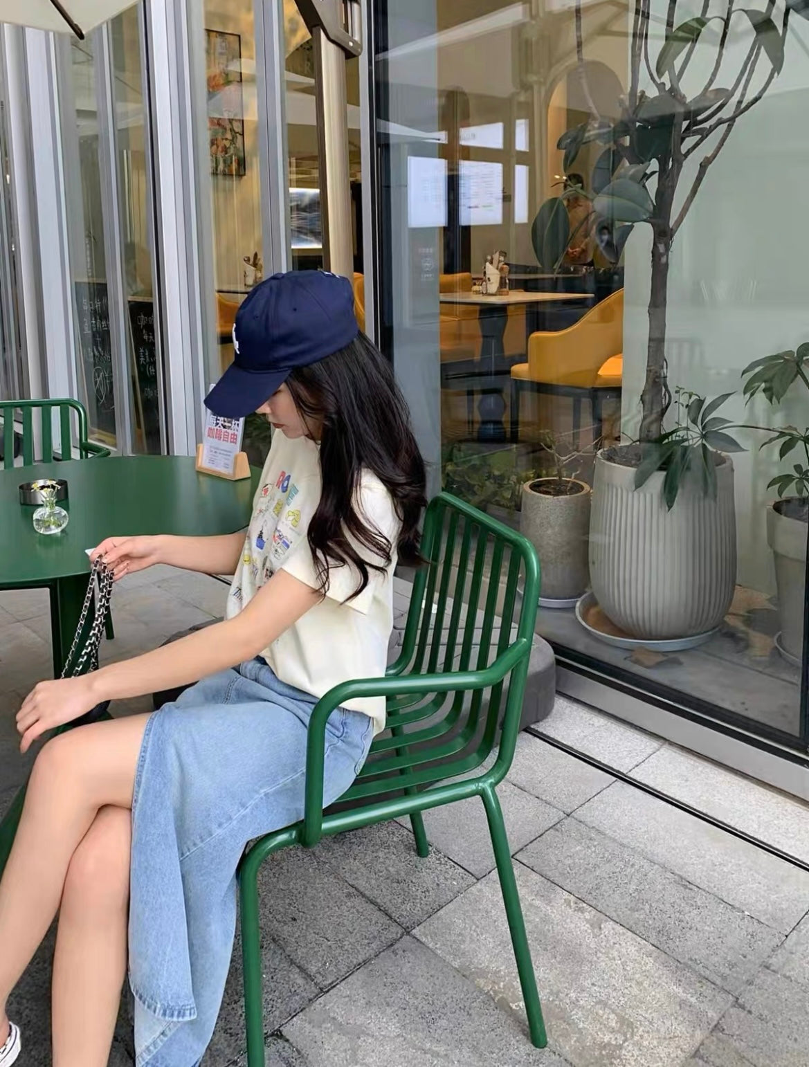 Fri. 淺色單寧牛仔開叉半身裙