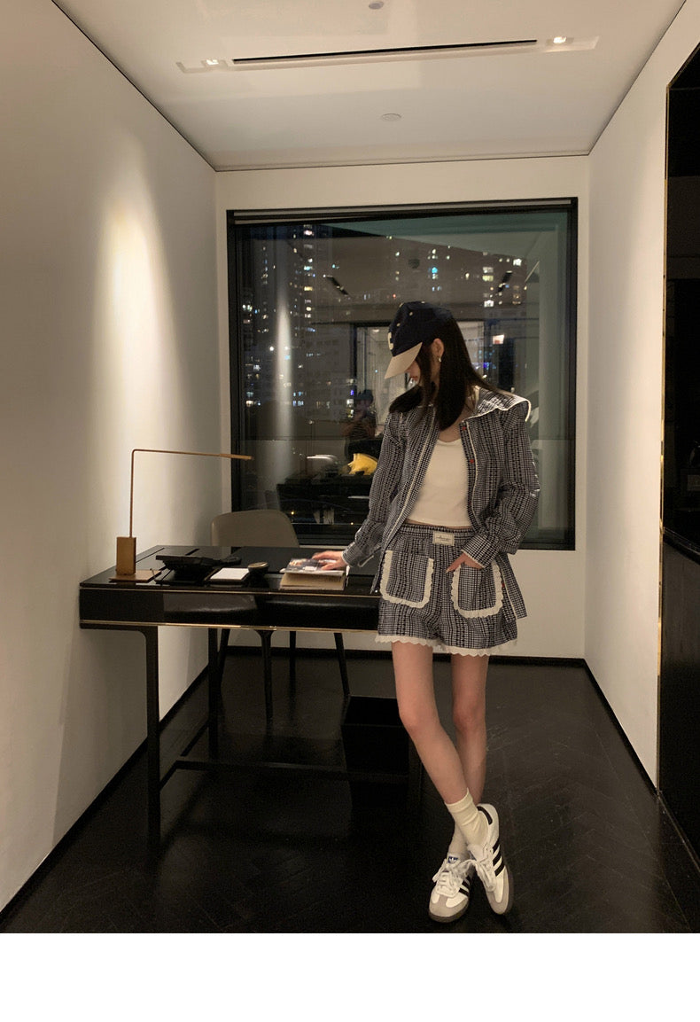 Sat. 法式娃娃屋 愛戀復古花紋撞色襯衫 短褲套裝 藏青