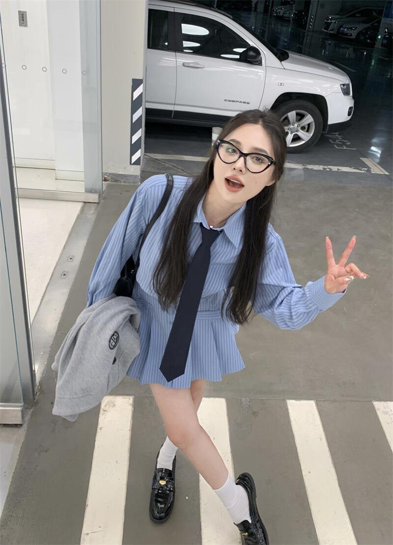 Sun. 美式學院 高校生藍條紋收腰襯衫連身裙 灰色落肩外套