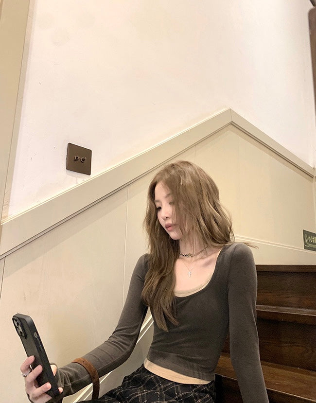 Tue. 一秒愛上隨意搭 假兩件式U領磨毛上衣 可可咖