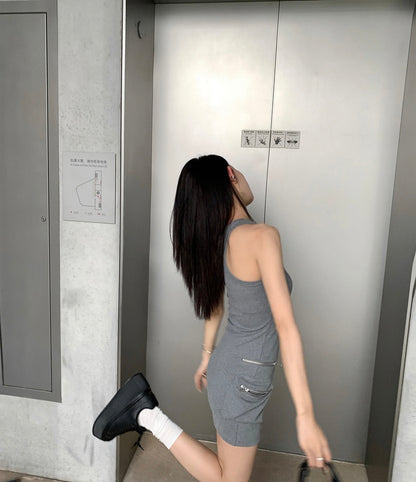 Wed. 辣妹專屬 復古拉鍊口袋U領背心連身裙 灰/白