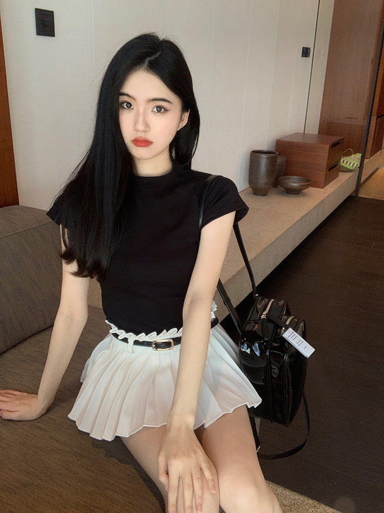 Tue. 自留款正肩顯瘦T 黑