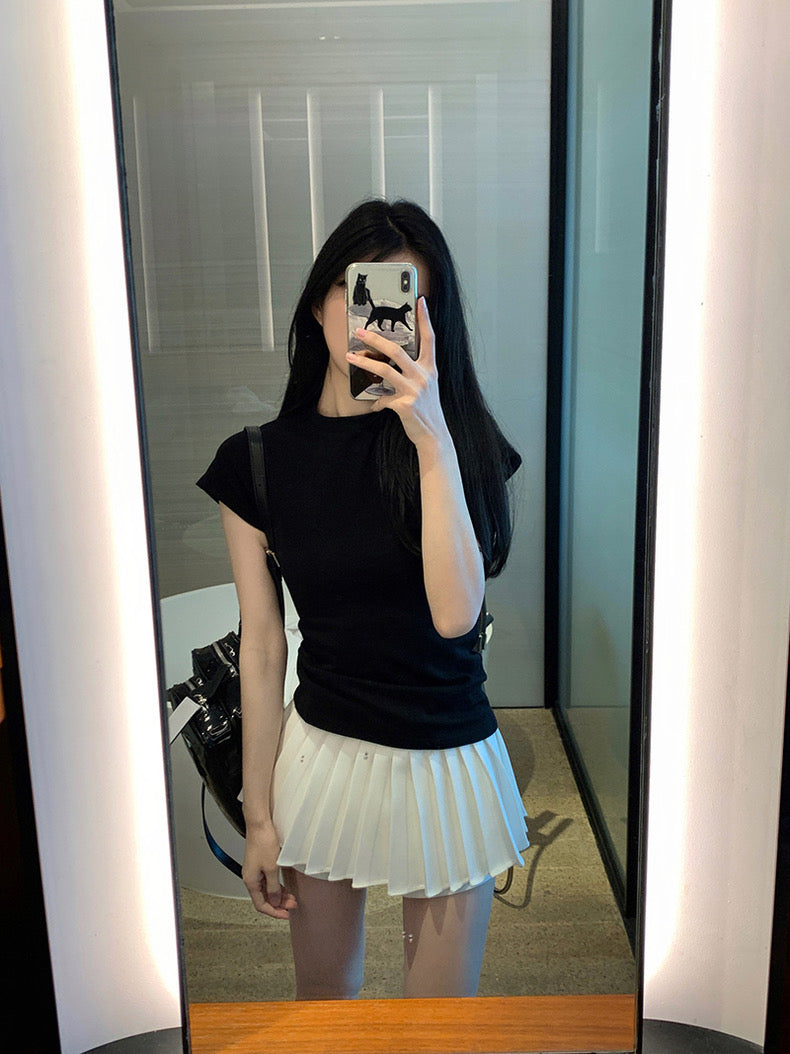 Tue. 自留款正肩顯瘦T 黑