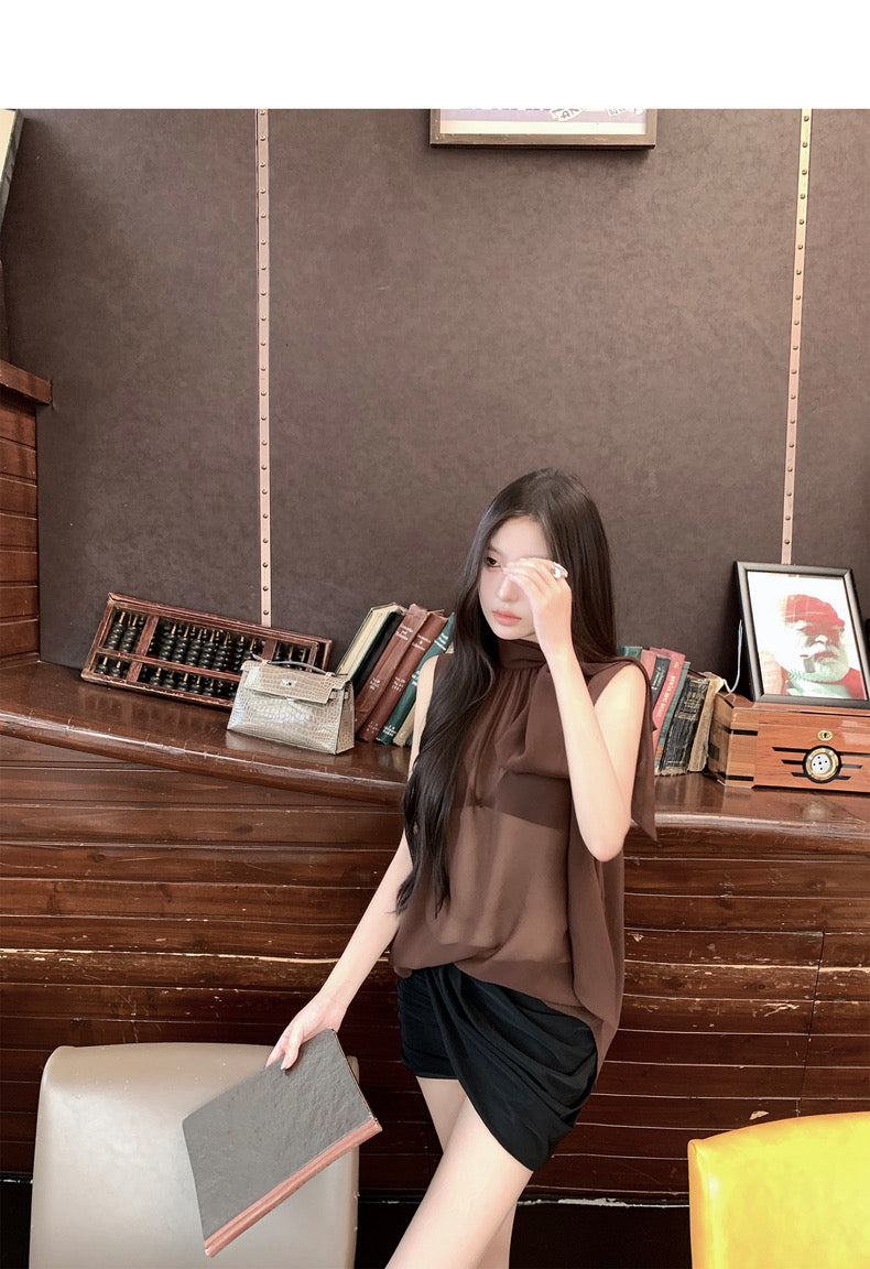 Tue. 清冷感氣質御姐透視感咖色綁帶背心
