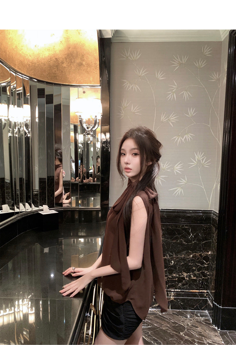 Tue. 清冷感氣質御姐透視感咖色綁帶背心