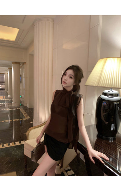 Tue. 清冷感氣質御姐透視感咖色綁帶背心