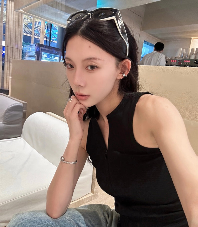 Wed. 百搭圓領拉鍊修身背心 黑