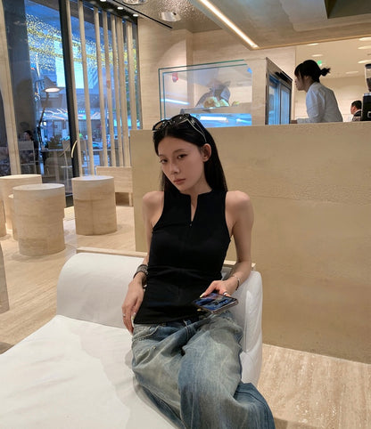 Wed. 百搭圓領拉鍊修身背心 黑