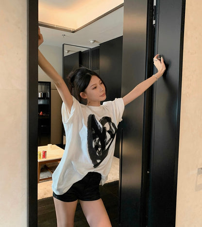 Sun. 私服推薦款 手繪愛心塗鴉象印寬鬆上衣