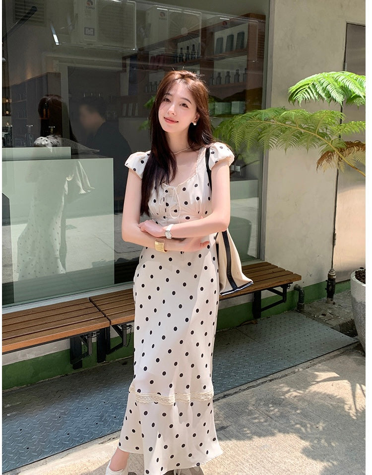 Tue. 月光芭蕾 法式波點方領生日裙