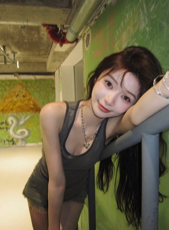 Mon. U領螺紋圓弧背心 灰