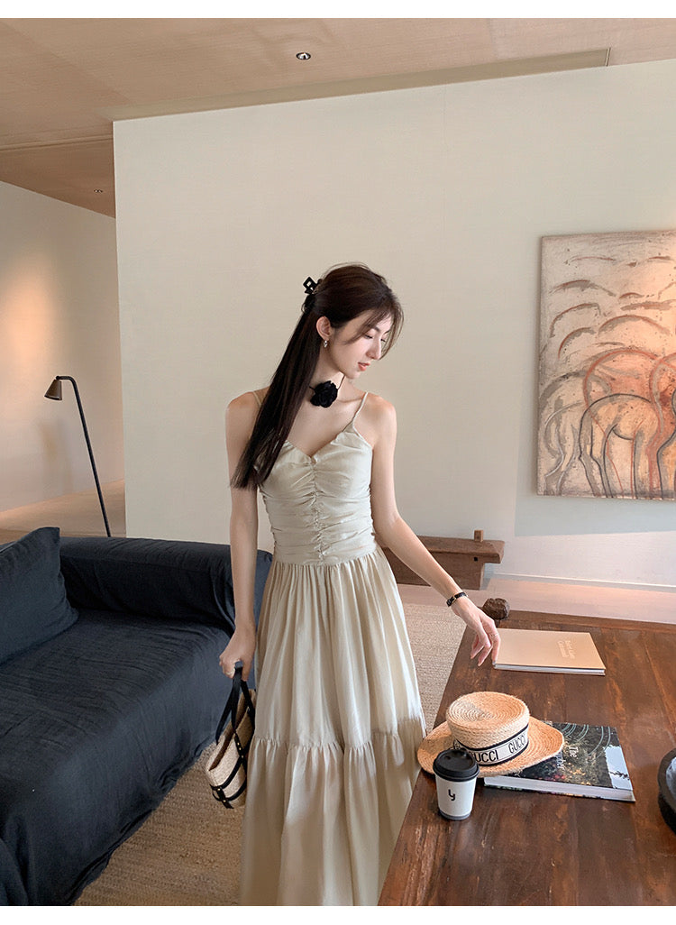Sun. 美得像畫 氣質輕奢蝴蝶結綁帶v領連身裙 杏