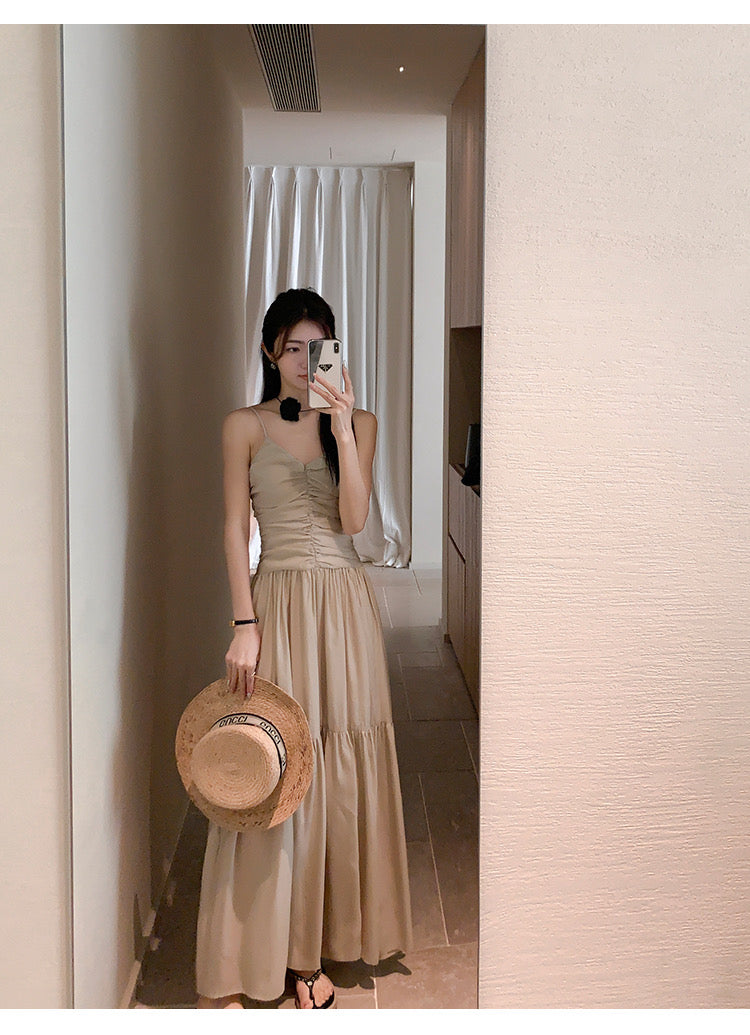 Sun. 美得像畫 氣質輕奢蝴蝶結綁帶v領連身裙 杏