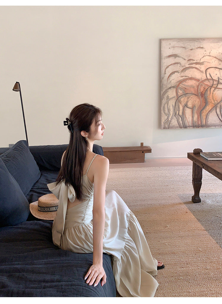 Sun. 美得像畫 氣質輕奢蝴蝶結綁帶v領連身裙 杏