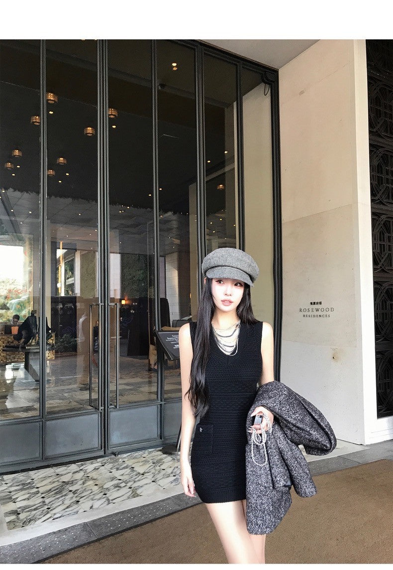 Thu.簡約小香 法式肌理紋V領針織包臀裙 黑